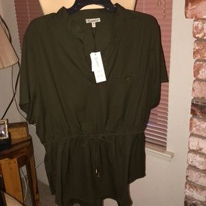 💖 Women's 3X Olive Green Short Sleeve Blouse 💖